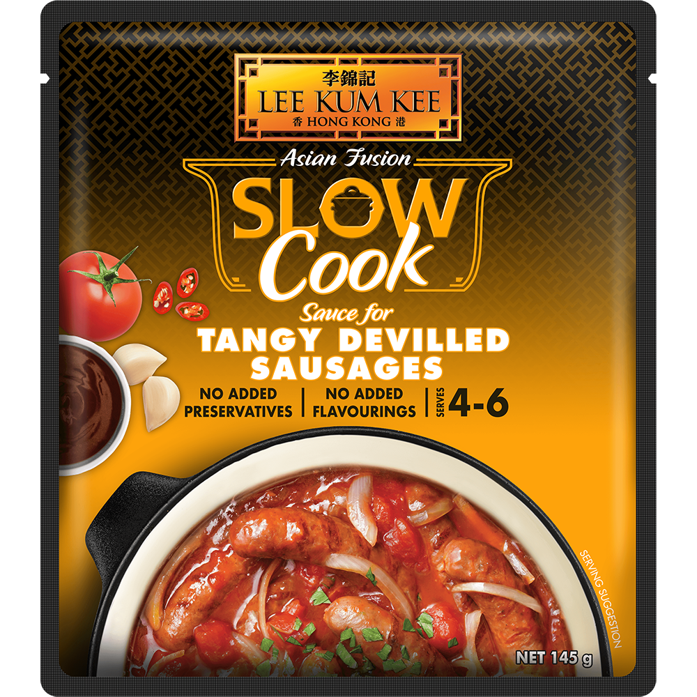 Lee Kum Kee Slow Cook Sauce for Tangy Devilled Sausages 145 g